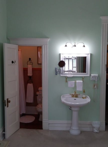 Barber-Tucker House Bed and Breakfast主图