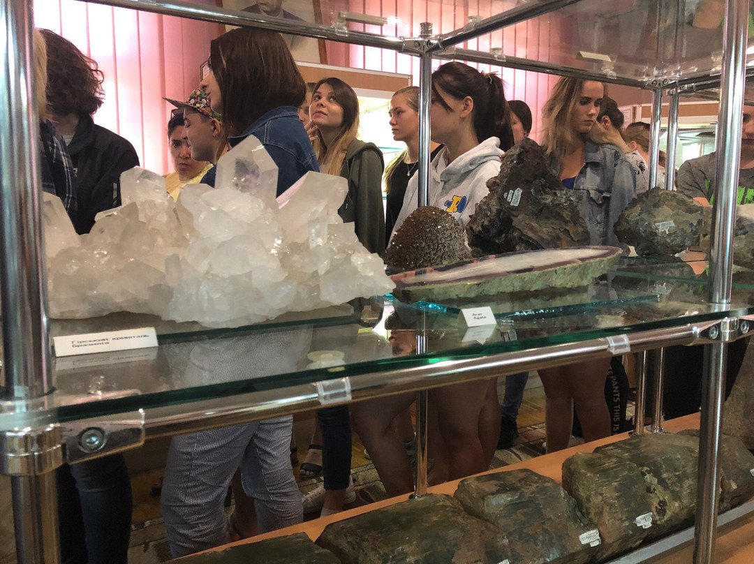 Museum of Precious and Decorative Stones-Khoroshiv必去景点
