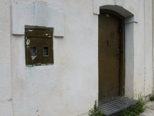 Zgrada Bunkera景点图片
