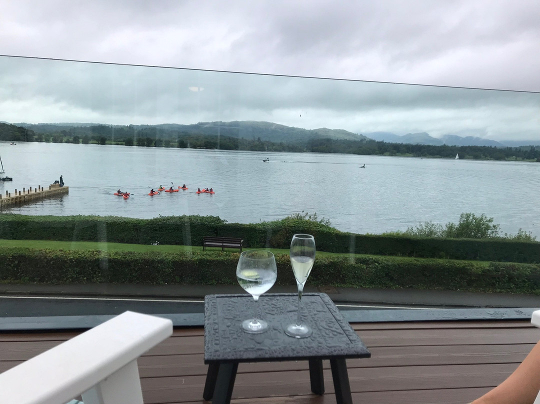 英湖低林酒店主图