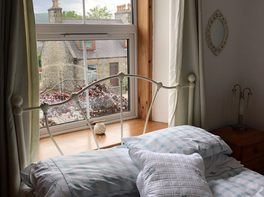 Tom-na-muidh House B&B主图