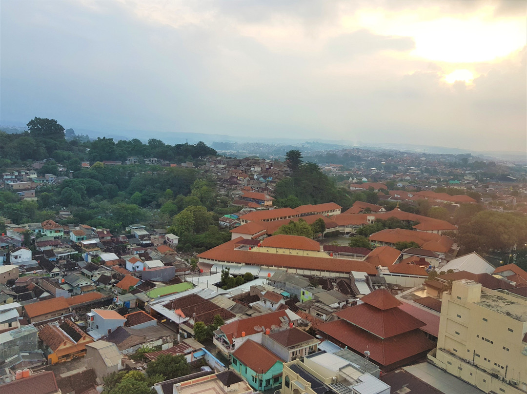 LK Hotel Pandanaran Semarang主图