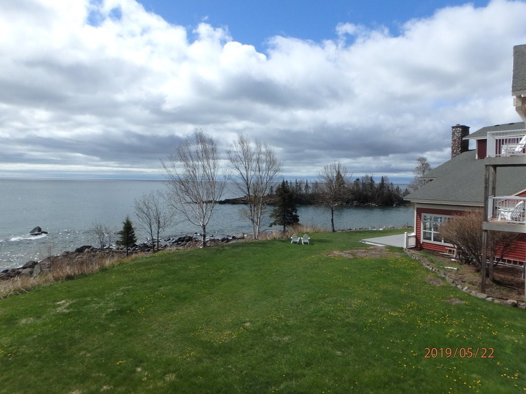 Cove Point Lodge主图