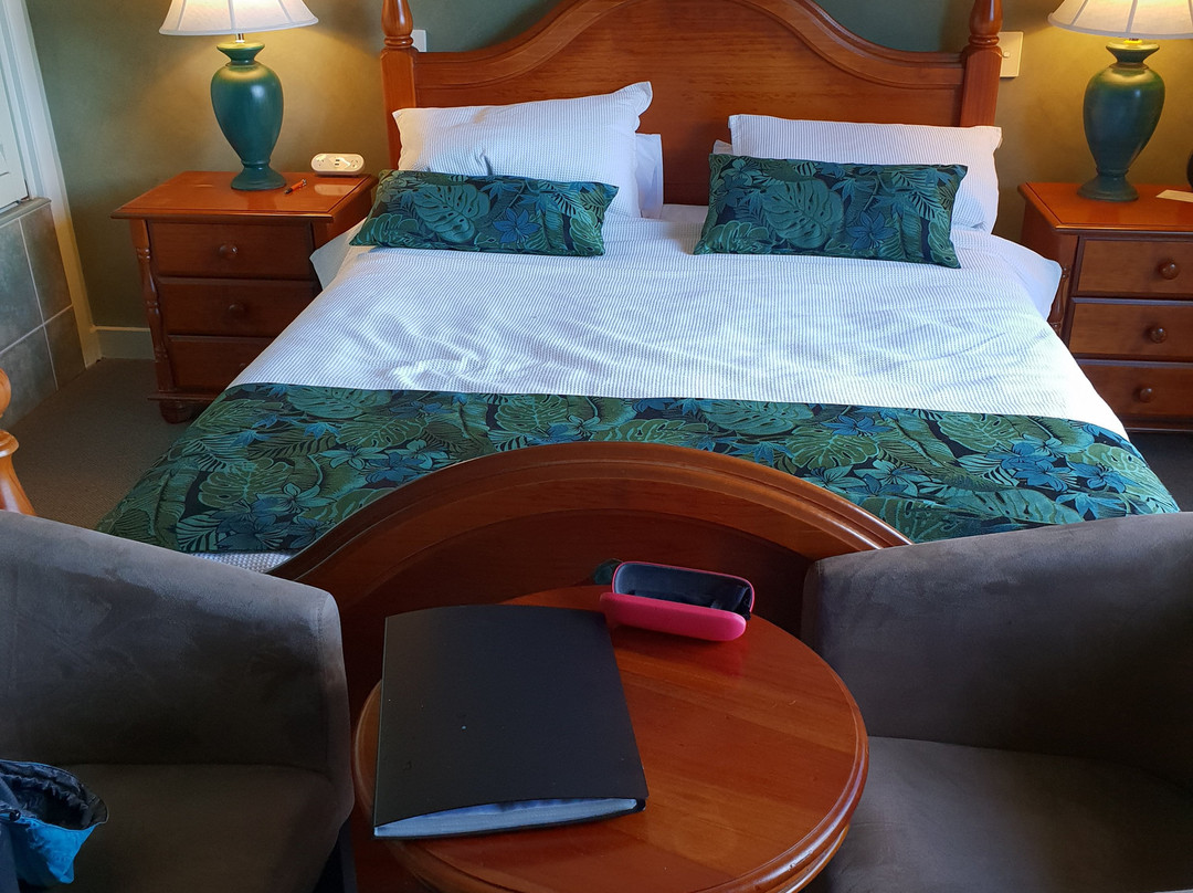 鳄梨日落住宿加早餐酒店主图