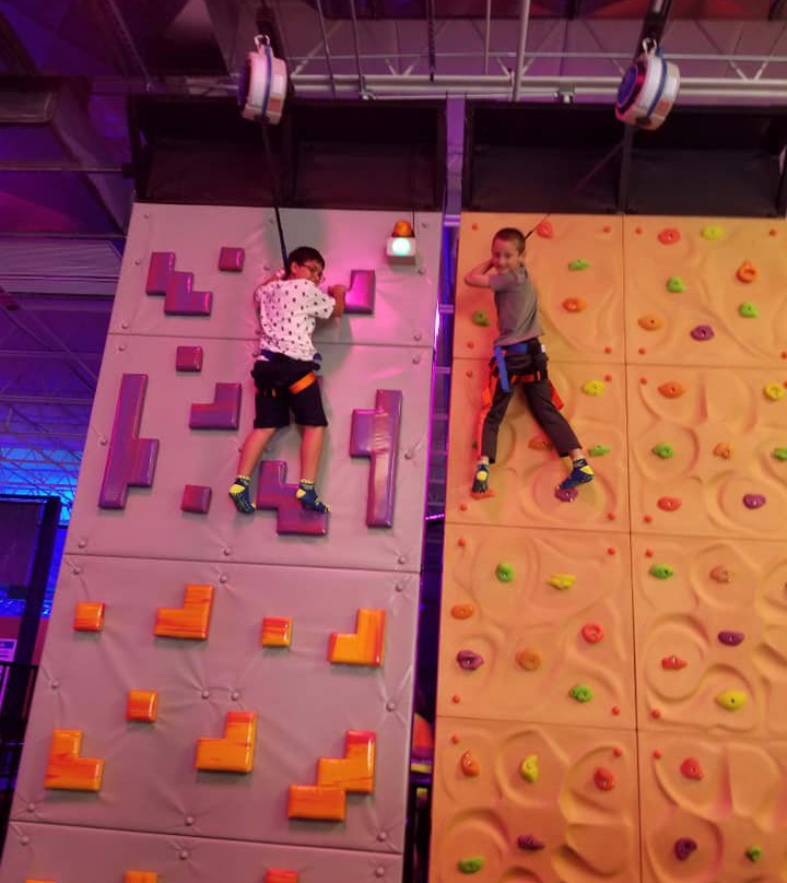 Urban Air Trampoline and Adventure Park-阿尔图纳必去景点