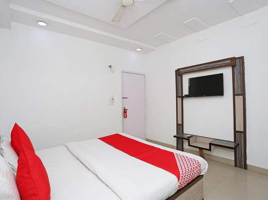 OYO 13125 Hotel Gwal Palace主图