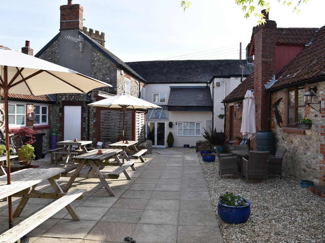 The Old Inn Hawkchurch主图