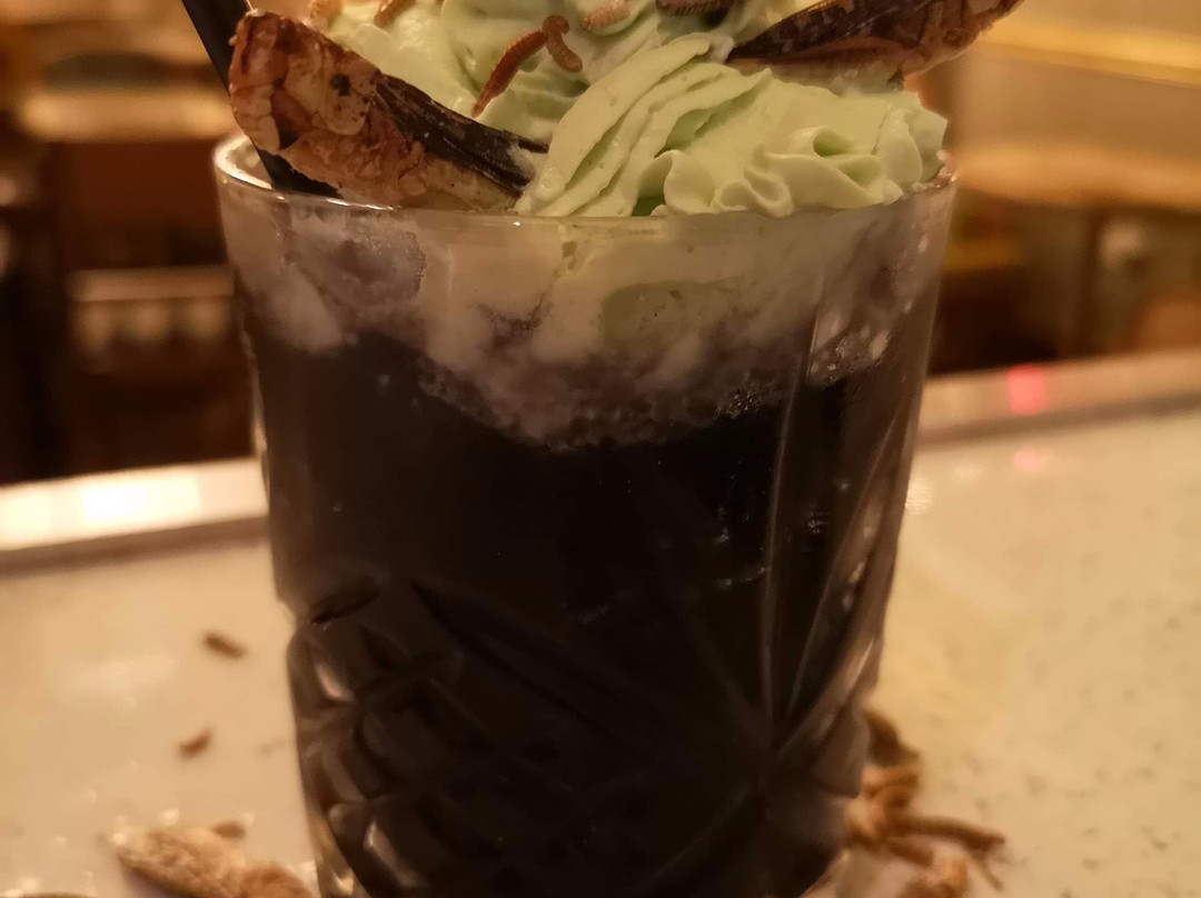 Grays Lounge-惠特利湾必去景点