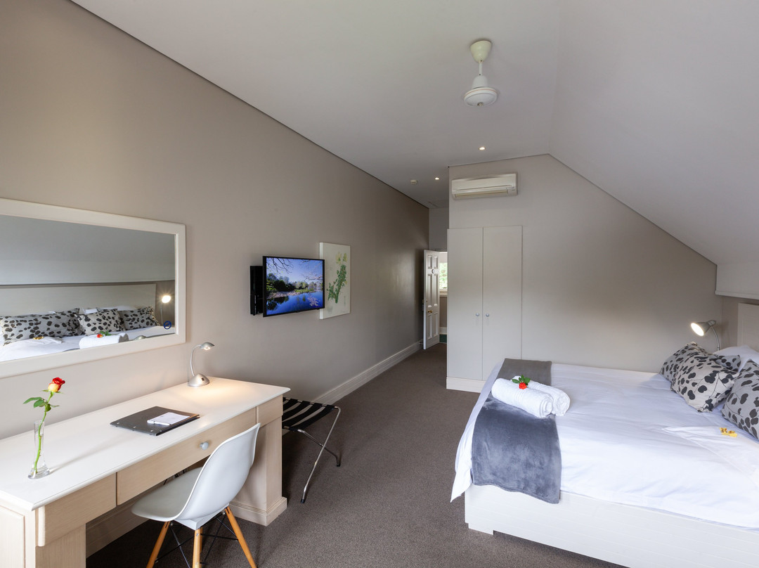 魁瑞湖旅馆主图