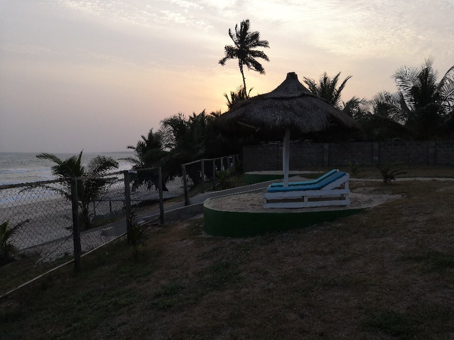 Cliff Haven Beach Resort主图