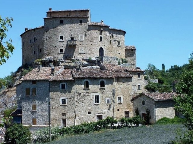 Castel di Luco景点图片