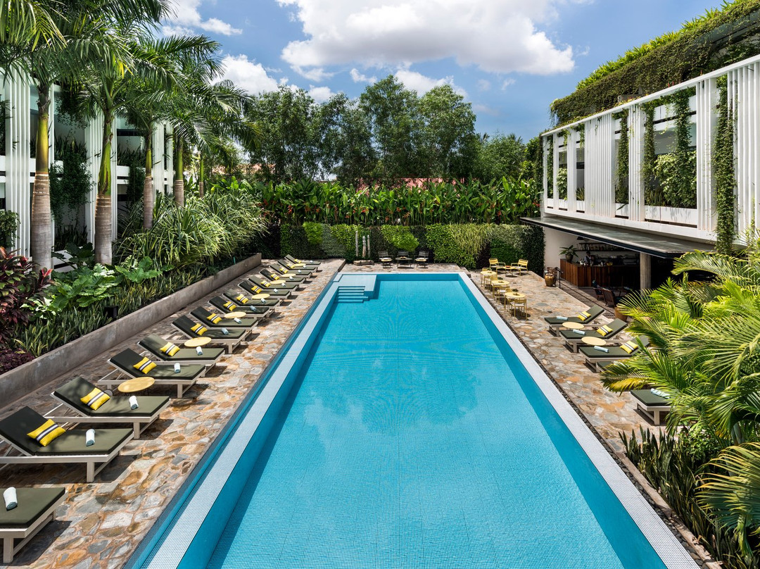 维罗斯酒店主图