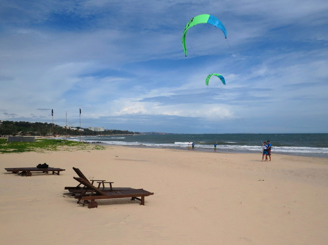 Whitesands Kitesurfing School景点图片