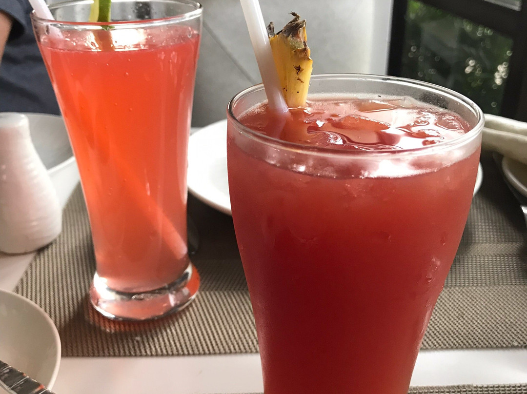 Golden Chariot Vasai Hotel主图