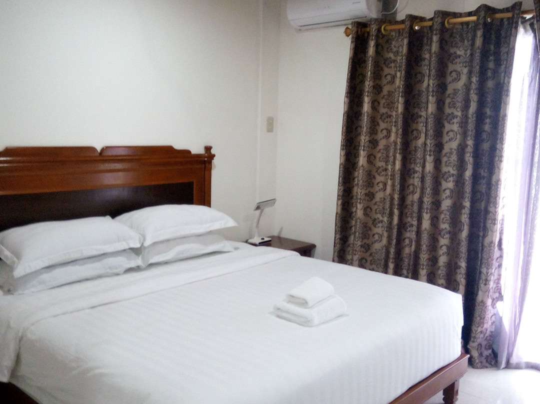 普瑞米尔商务酒店主图