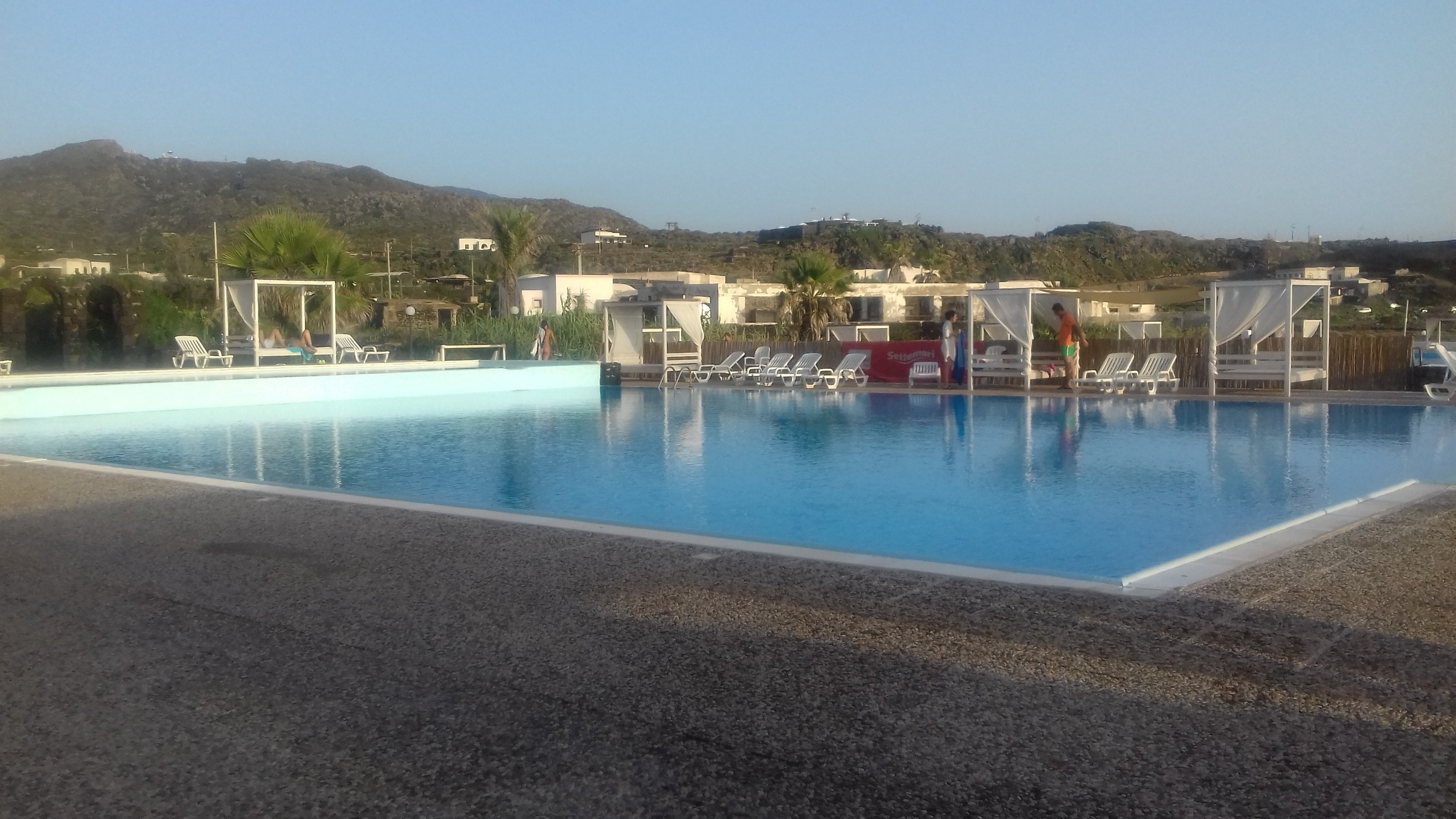 Cossyra Hotel-泳池