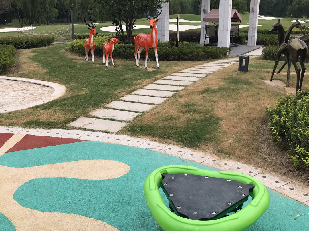 高尔夫酒店主图