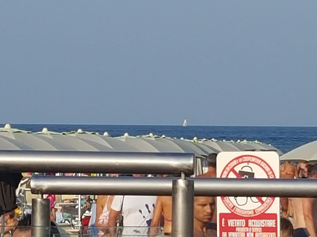 Green Beach Bamby景点图片
