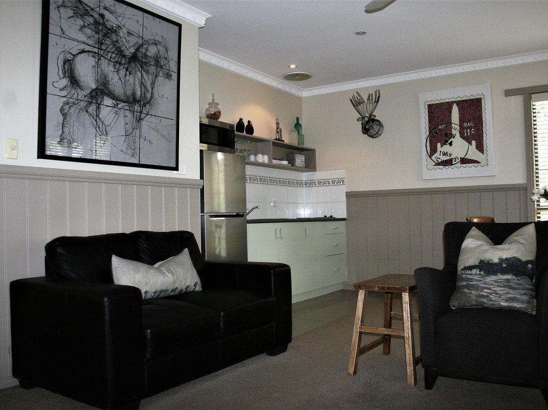 Tangenong Cottages主图