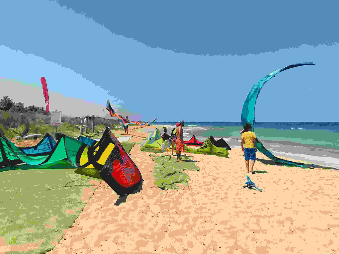 Aloha Kitesurf Team-莱切必去景点