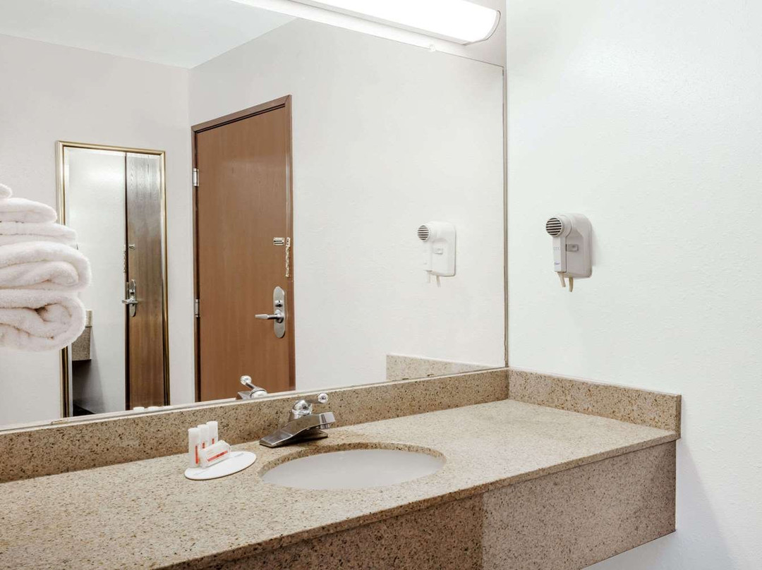 Days Inn by Wyndham Dyersburg主图