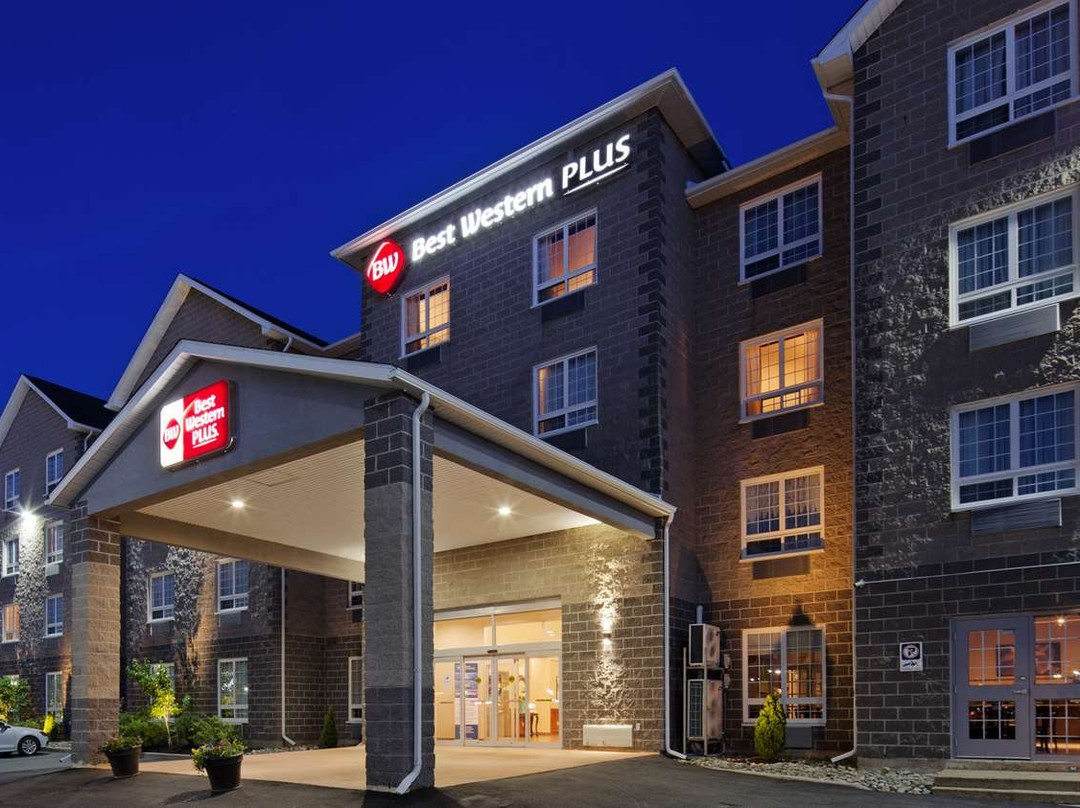 贝斯维斯特圣约翰套房酒店主图