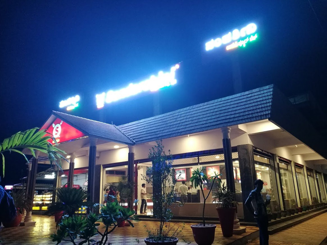 Kanimetta餐馆和美食-Sandarshini Travel Inn