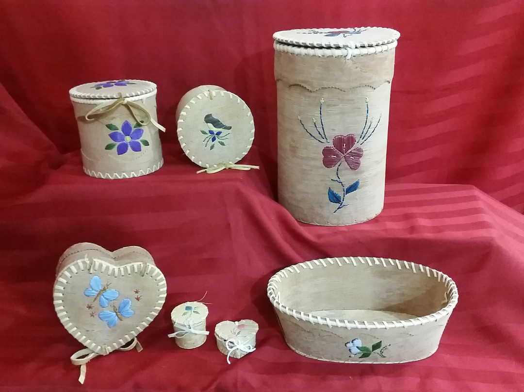 Aurora Emporium Art Gallery-黄刀镇必去景点