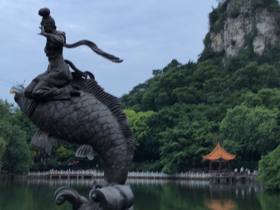 鱼峰公园-柳州市必去景点