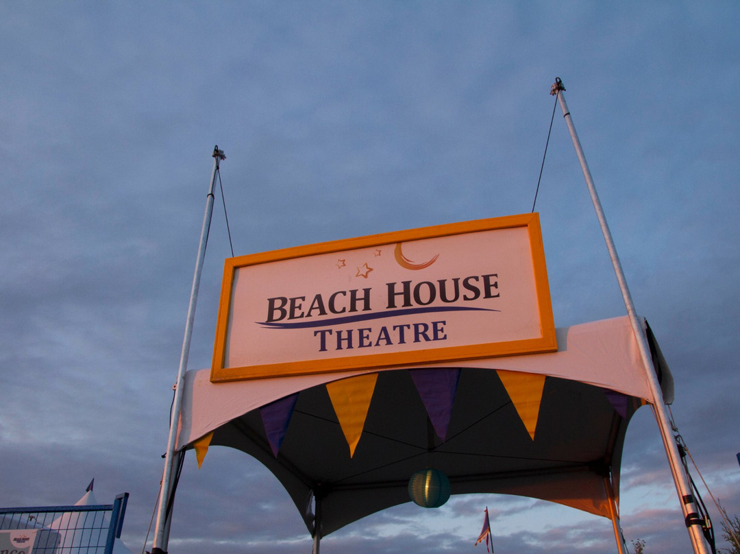 Beach House Theatre-素里必去景点