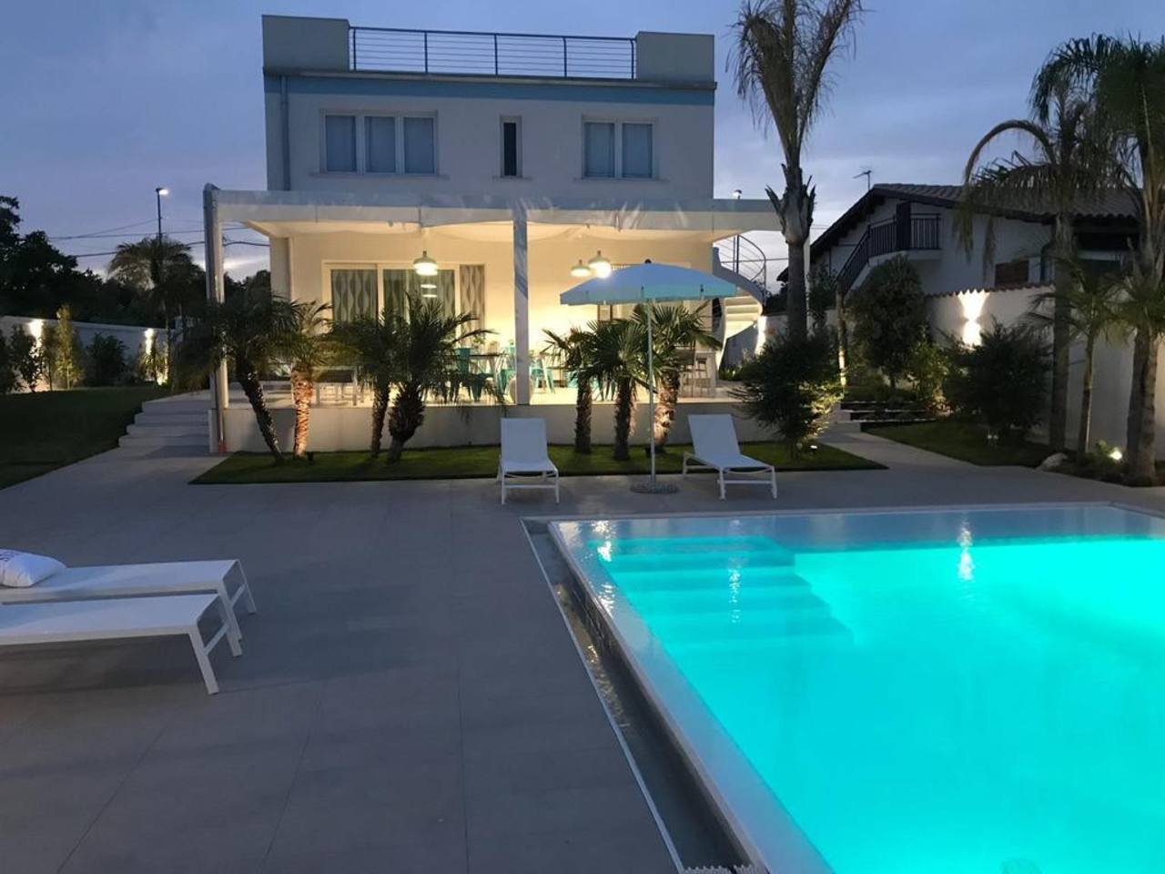 B&B Villa Eraclea-泳池