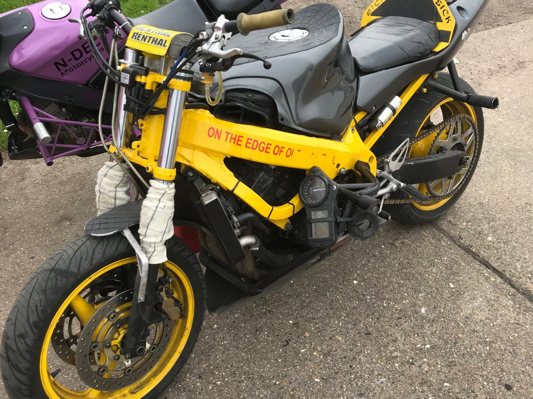 Stunt Asylum景点图片