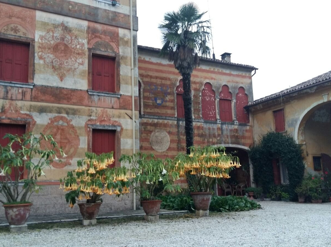 Villa Albuzio景点图片