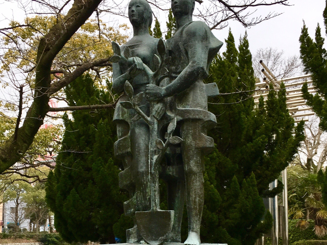 Une Industrial Memorial Statue-宇部市必去景点