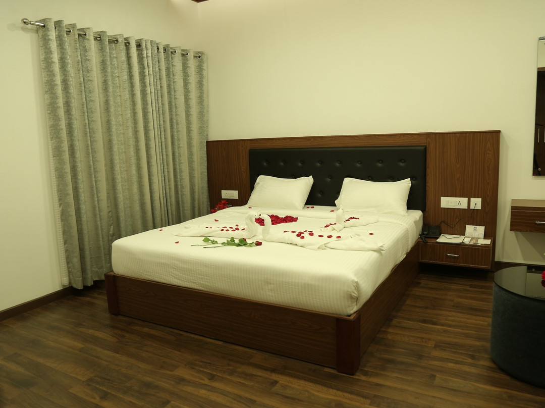 Four N Square Residency主图