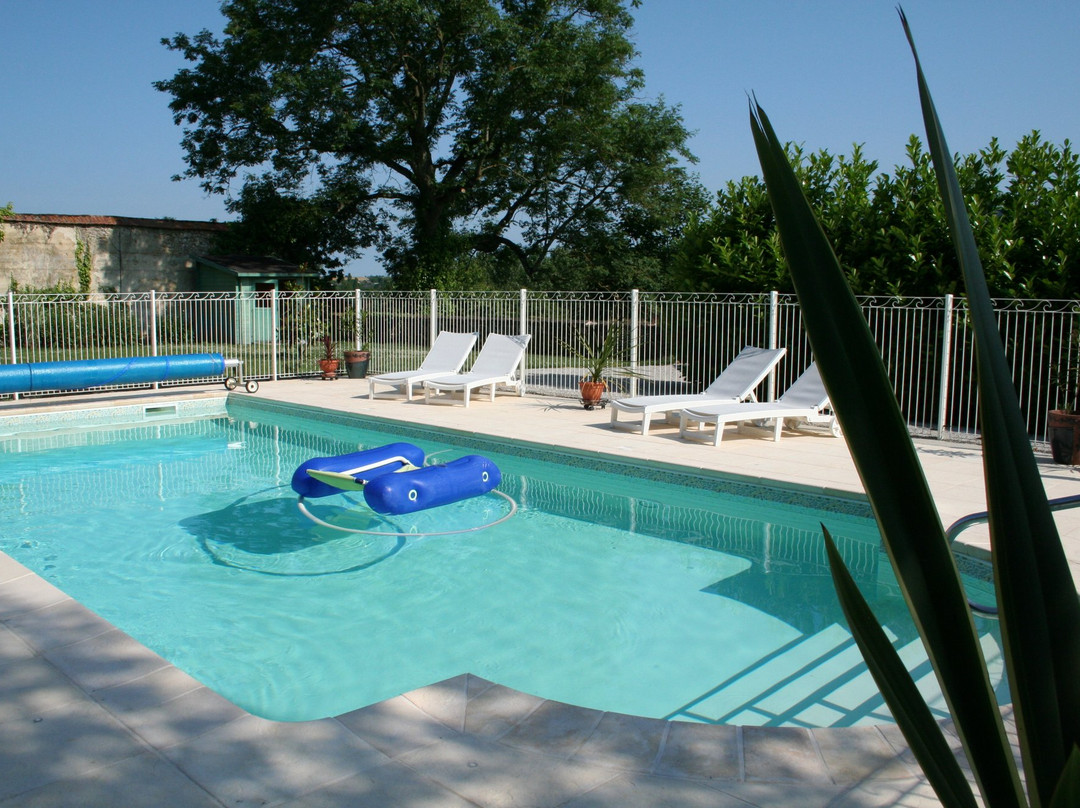 Le Manoir de Saint-Pierre主图