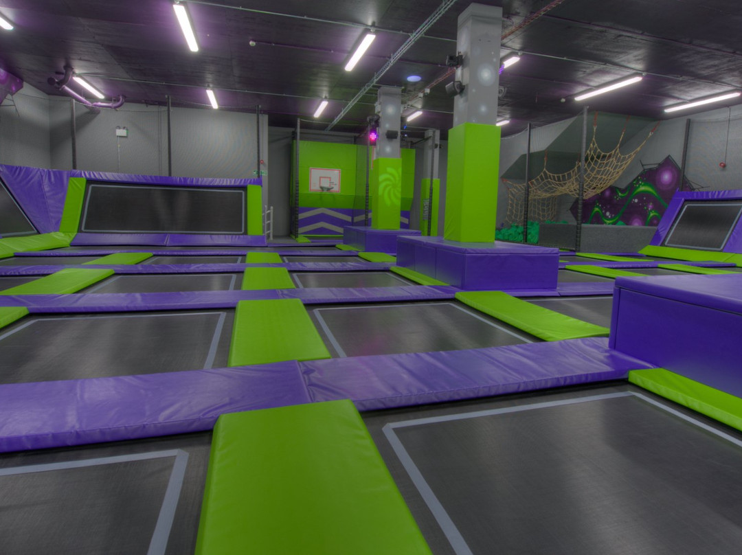 Limitless Trampoline Park-Cwmbran必去景点