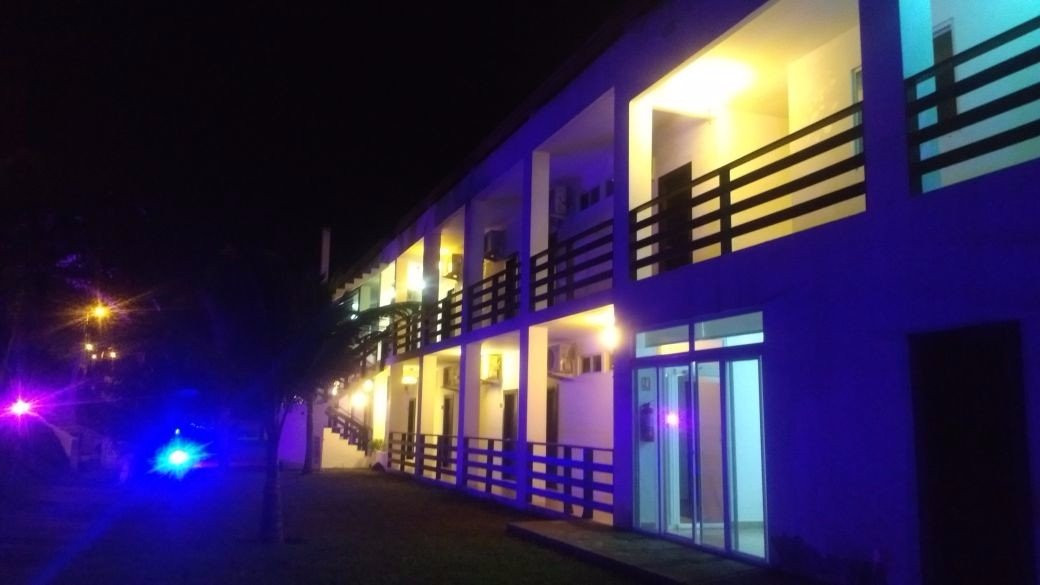 Ocean Blue Hotel主图