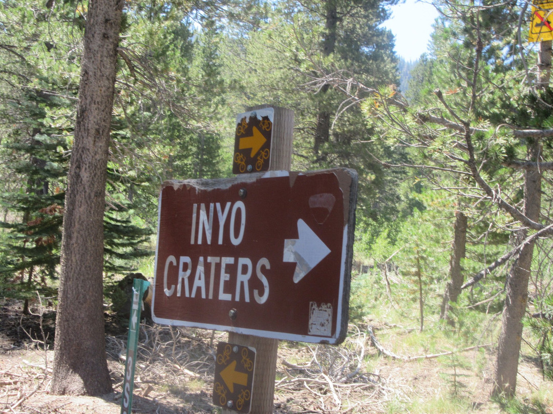 Inyo Craters景点图片