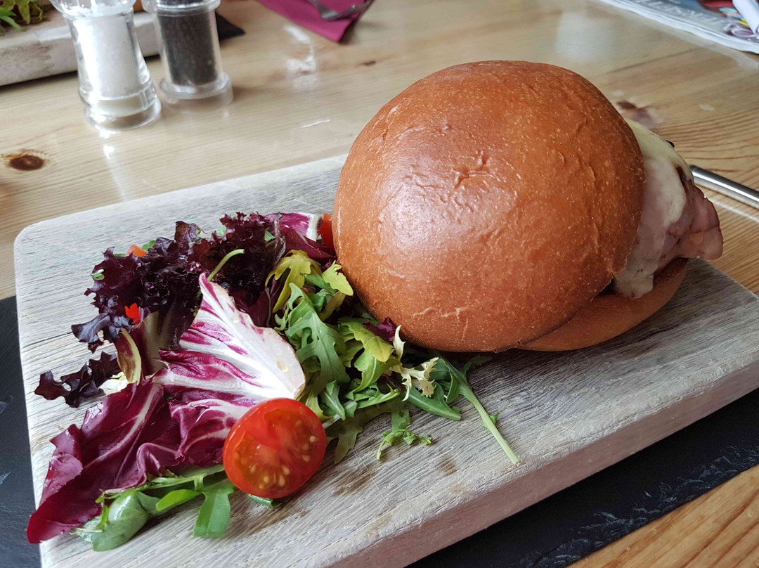 Waterrow餐馆和美食-The Globe At Milverton