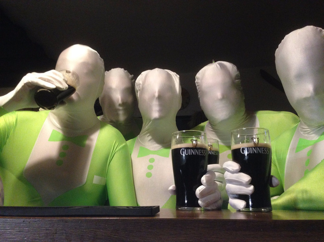 The Cave-尼德豪必去景点