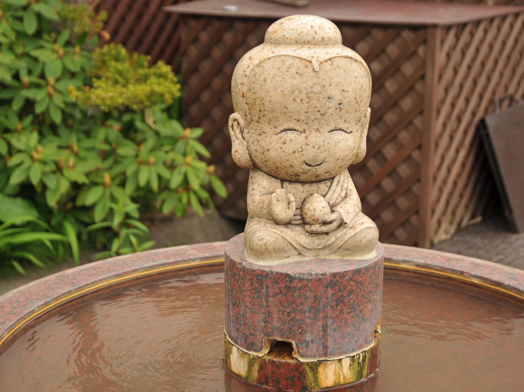 Yakushi Nyorai Hand & Foot Bath-洞爷湖町必去景点