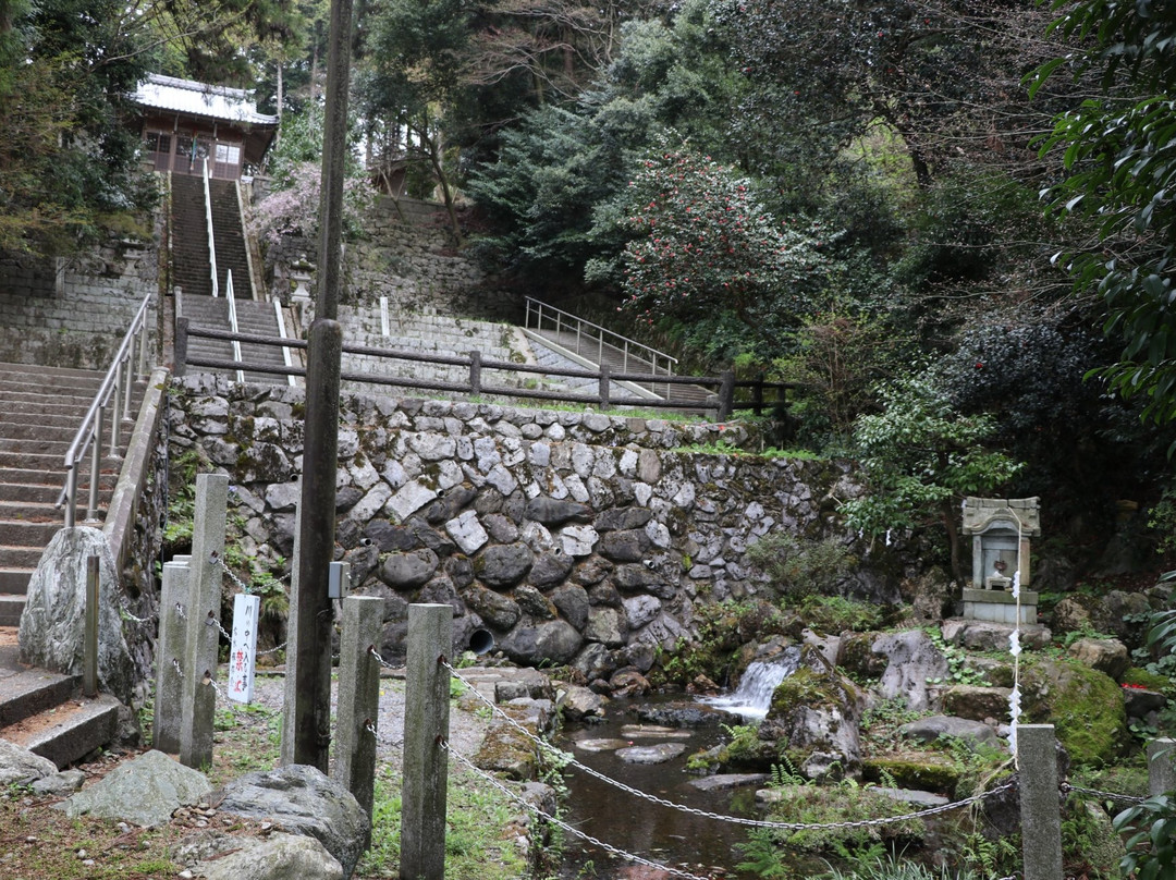 Spring Water in Izumi Shrine-米原市必去景点