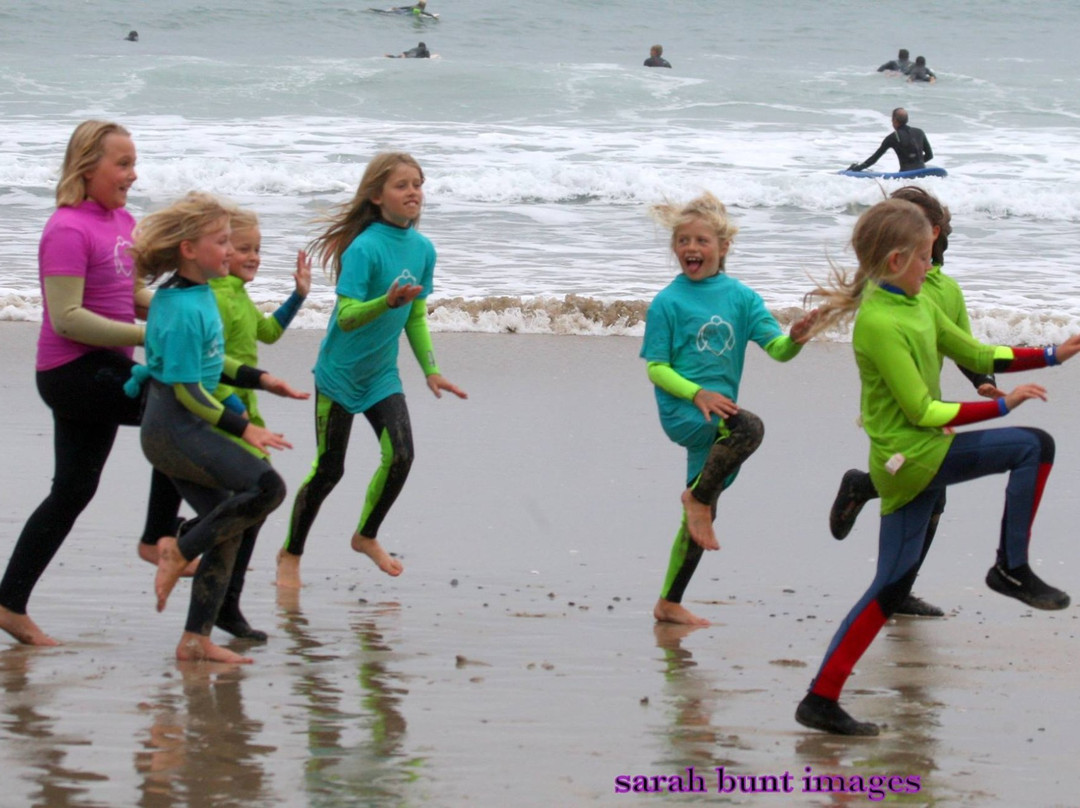 Pure Blue Surf Academy景点图片