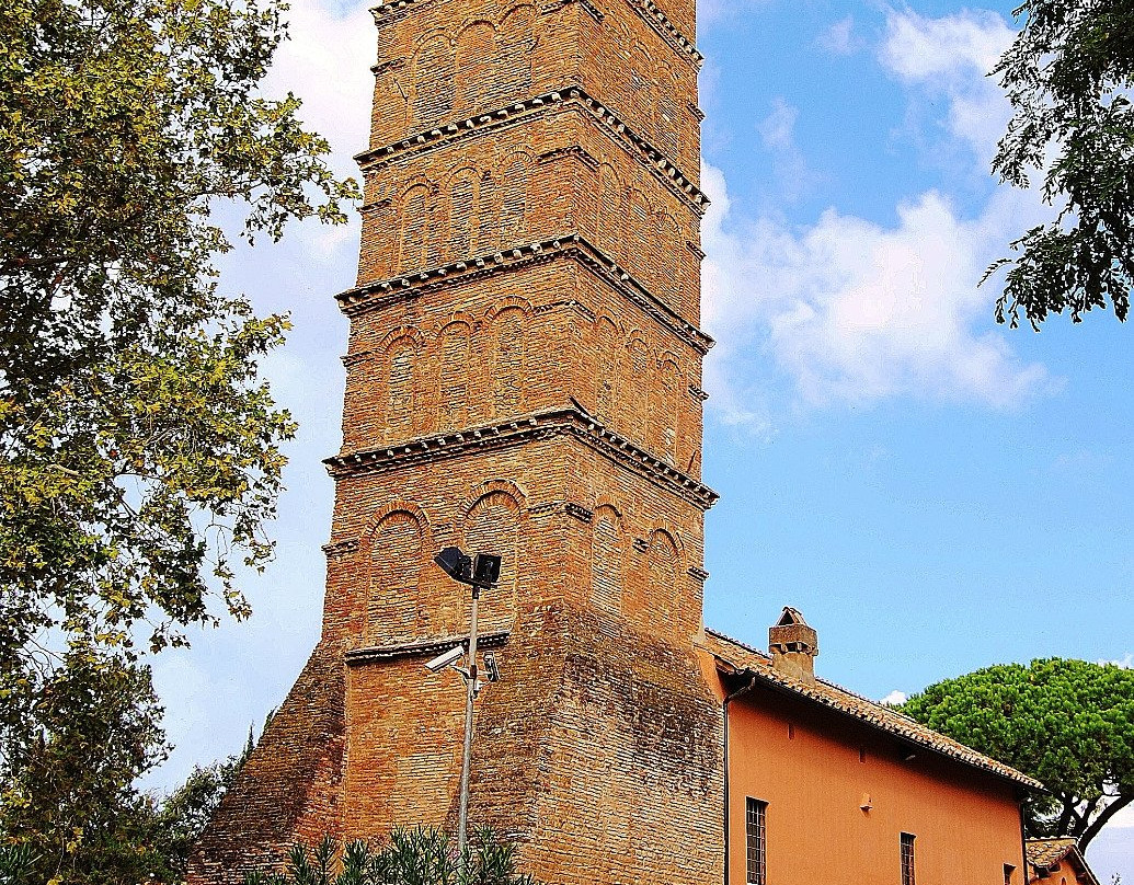 Basilica di S.Ippolito e Antiquarium-菲乌米奇诺必去景点