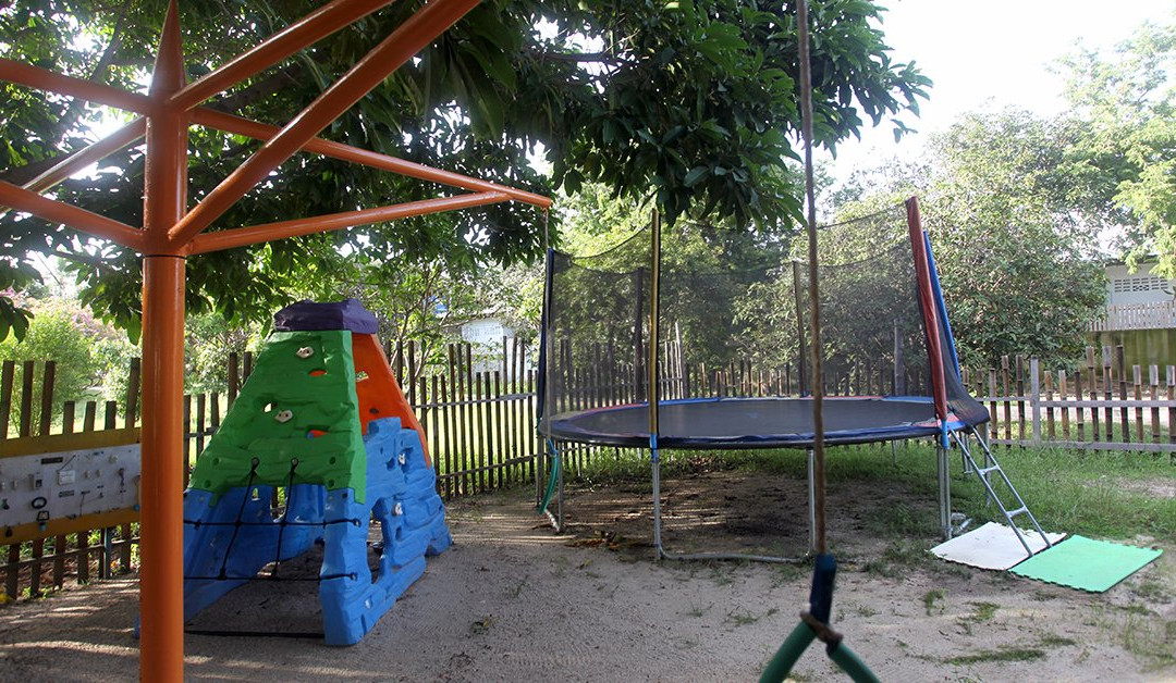 Playground and Cafe景点图片