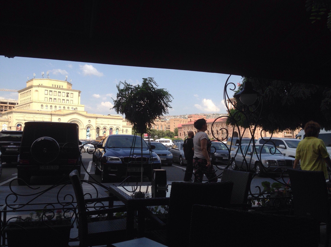 The Square  Restaurant And Terrace