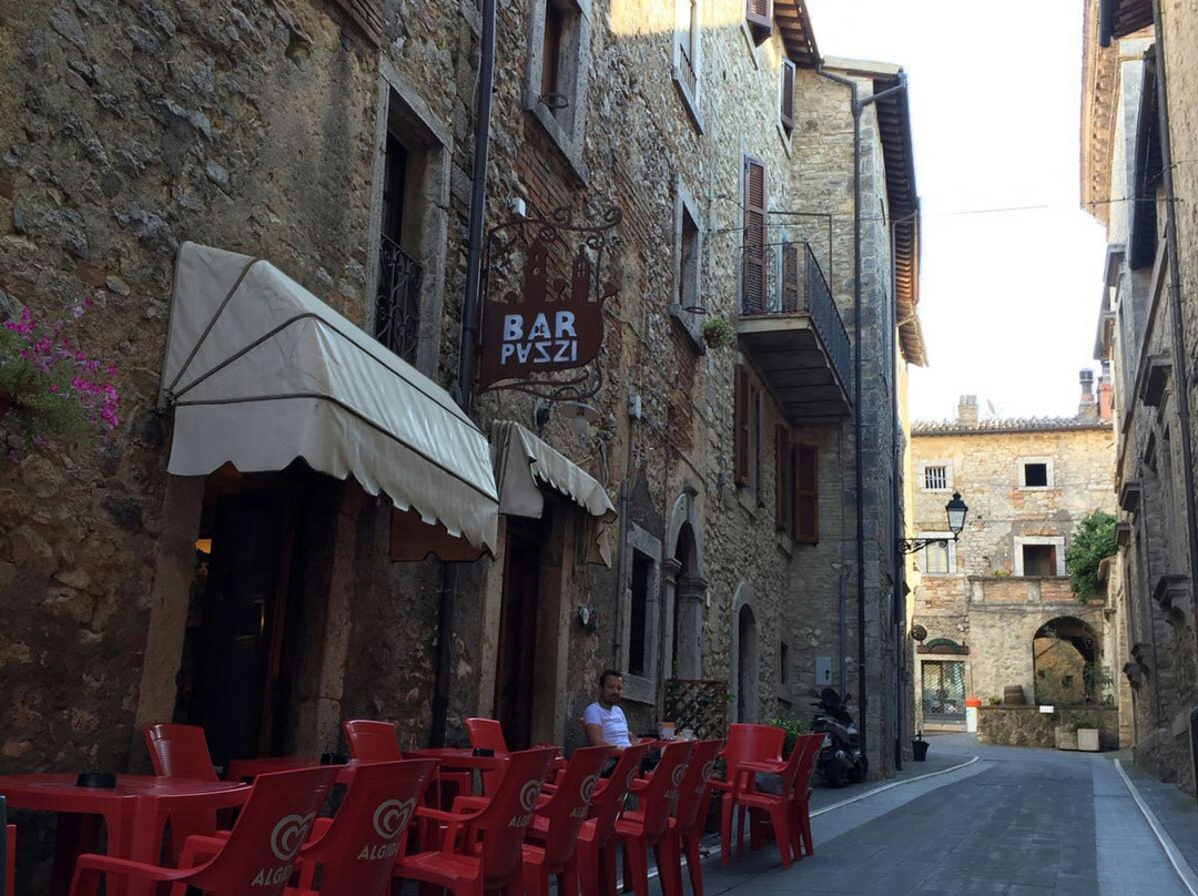 Melezzole餐馆和美食-Caffe' Umberto I Di Natascia Anselmi