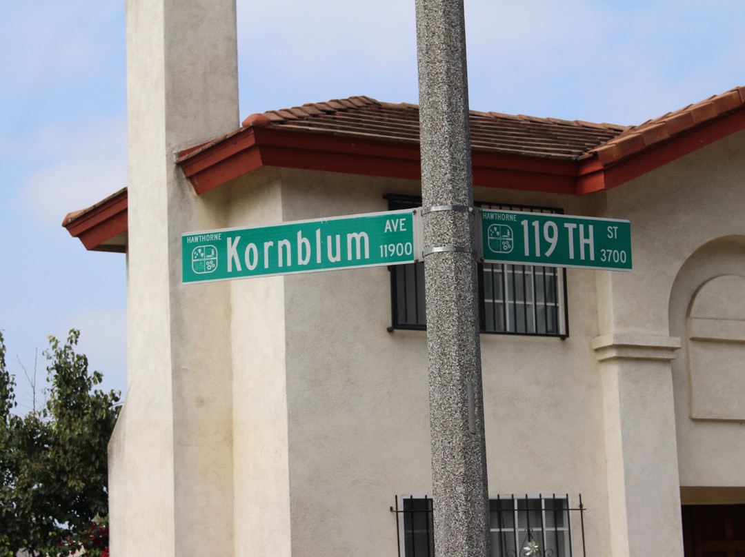 Beach Boys Monument-霍桑市必去景点