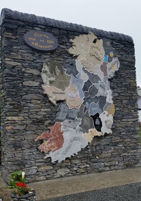 Clocha na hÉireann-Glencolmcille必去景点